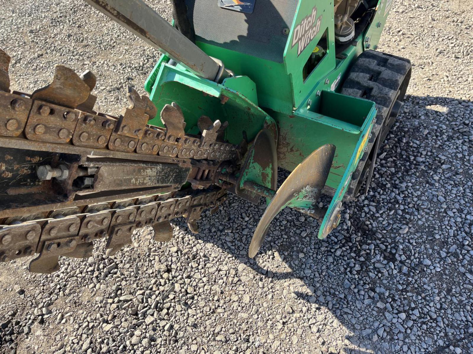 ./imagenes/INVOICE/2019/17455/ZANJADORA MANUAL DITCH WITCH C16X (11).JPG